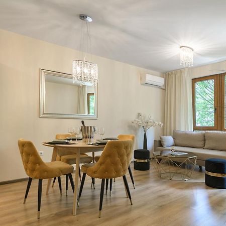 МareliS Luxe Port Apartment Варна Екстер'єр фото
