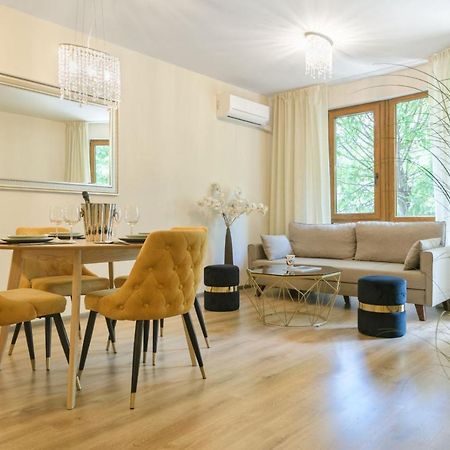 МareliS Luxe Port Apartment Варна Екстер'єр фото