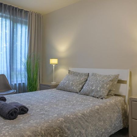 МareliS Luxe Port Apartment Варна Екстер'єр фото