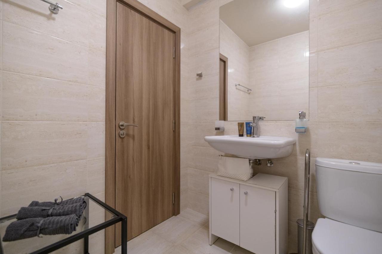 МareliS Luxe Port Apartment Варна Екстер'єр фото