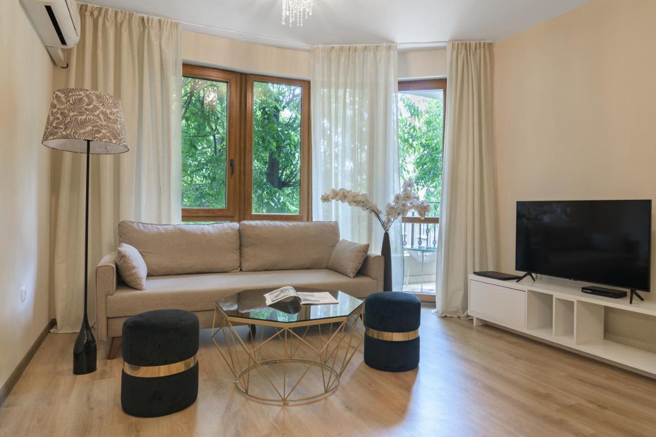 МareliS Luxe Port Apartment Варна Екстер'єр фото